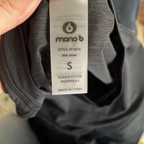 Mono B | Workout Top - Picture 4 of 4